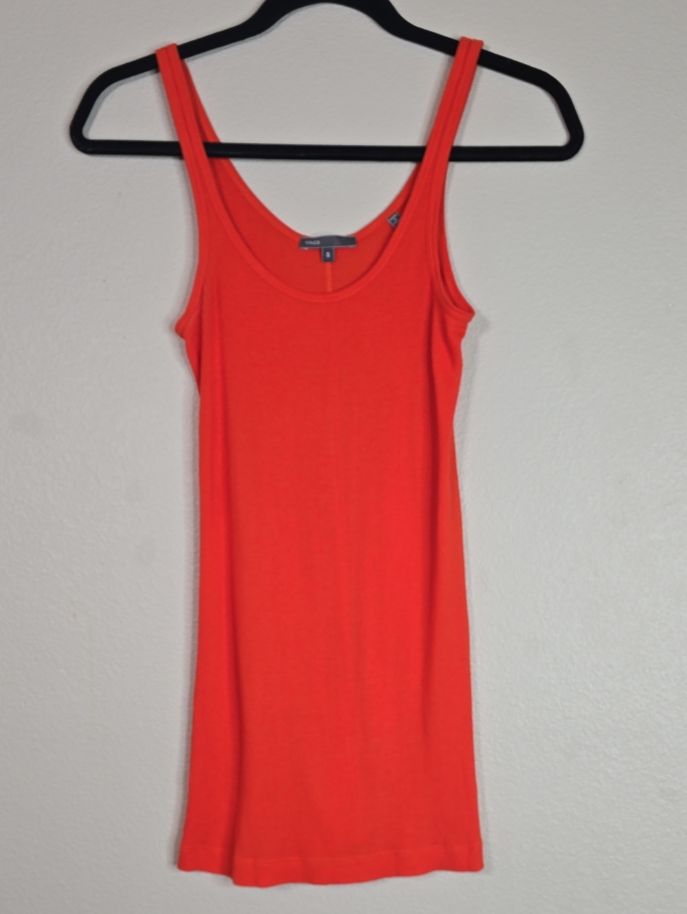 Vince Women’s Ribbed Orange Tank Top  Slim Scoop Neck Size Small
